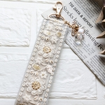インド刺繍リボン　スマホストラップ♡薄いアイスブルー　幅：約4ｃｍ