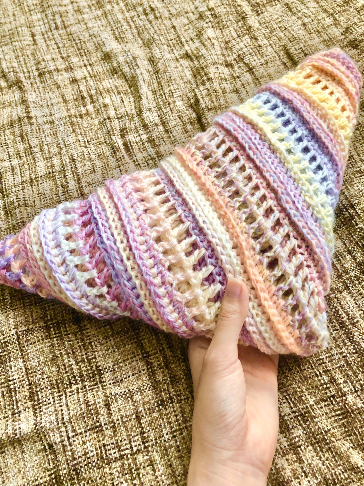 グラデーションが美しい三角ショール＊手編み＊ - etio1208 | minne