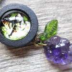 ◇3354 🍇魔法使いの猫と葡萄　本革紐のネックレス🐈🧹 ※約50㎝