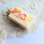 ごろごろ果実のカラフルフルーツサンド♬ヘアクリップ
