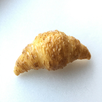 クロワッサンのブローチ