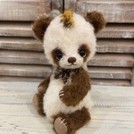 ちょこんとモヒカン茶パンダちゃん