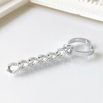 〈痛くない〉2Wayシルバーフラットリング×チェーンイヤーカフ・フェイクピアス・ノンホールピアス・イヤリングpt.2〈リング部分直径約15㎜〉(片耳用)(手で調節可能)管理No.1998