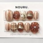 チョコレートミルク 🦉🍂🥥 サイズオーダーネイルチップ/チビ爪/短爪/ベリーショート/ゴールド/フラワー/チェック柄/パール/シアー/ブラウン/お洒落/ナチュラル/カジュアル