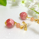 無償の愛  12mmインカローズとAAAコモンオパール シルバー芯ピアス