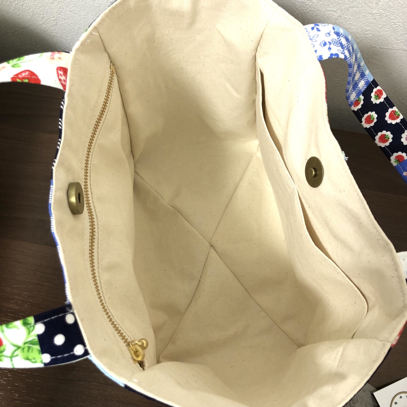 コヤンイサムチョン リトルサンダー、ルミ、バニー、ジンコのトート