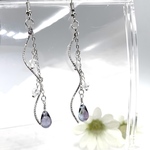 【再販】樹氷の雫ピアス/イヤリング/チェコガラス/金属アレルギー対応/大人/チェーン/ブルー【サージカルステンレス変更可】