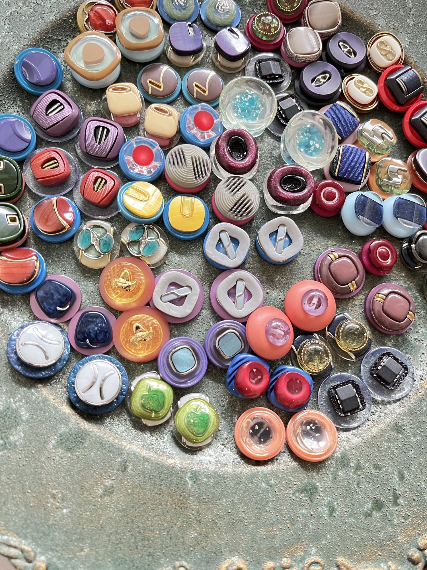 ボタンカボションハンドメイド・レトロボタンカボションネ ヴィンテージオリジナルカボション ボタンセット ボタンまとめ売り 1０