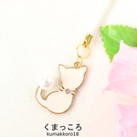 おしゃれな白ねこストラップ