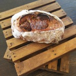 イチジクの赤ワイン煮とクルミのバトン ハーフサイズ