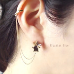 流れる星のイヤーカフ付きピアス