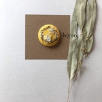 刺繍ブローチ　