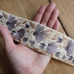 インド刺繍リボン　【1mカット済み】シルク　刺繍リボン   【グレー】