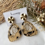 [New] ピアス　大振りピアス　おおぶり　アクリルパーツ　ぶら下がり　メタル　ヒョウ柄　秋　アニマル
