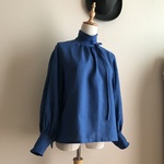 フレンチリネンバイオウォッシュ加工BLで作ったハイネックブラウス