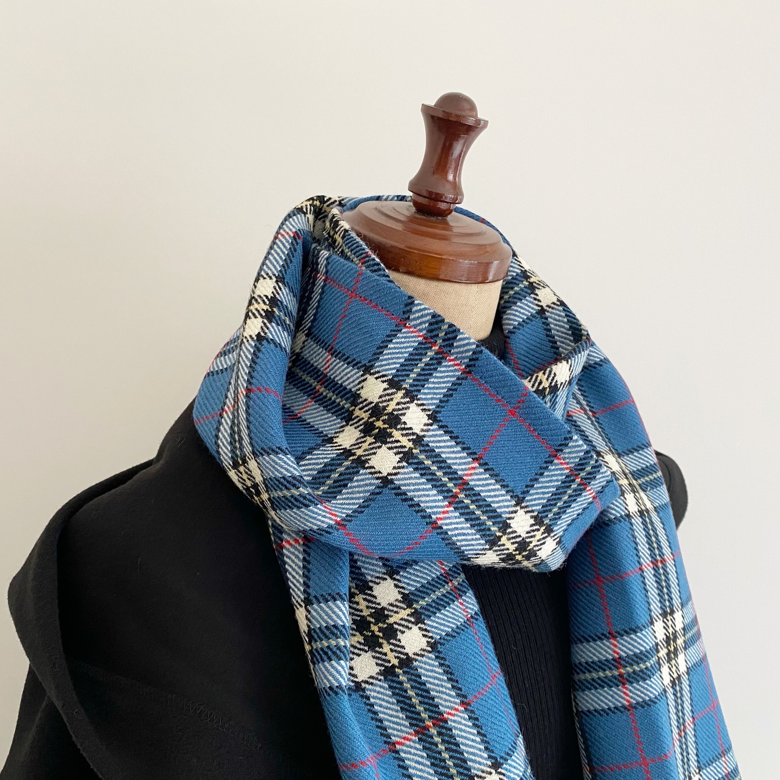 新品未使用バーバリーチェックスヌードウールマフラー青ブルー BURBERRY 青 チェック マフラー
