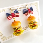 ダブルチーズバーガーのピアス＊イヤリング＊リボンつき🍔フェイクフード