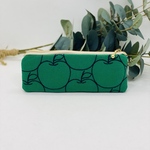 りんご刺繍グリーン☆ふかふかミニペンケース♪