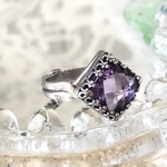 再々販・愛の守護石 アメジスト スクエアring(８～２２号・SV925可能）