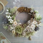 Lune Bonheur＜prière＞＊ハーフムーンリース＊秋リース＊冬＊秋＊プリザーブドフラワー＊お花＊ギフト＊結婚祝い＊新築祝い＊お誕生日祝い＊敬老の日
