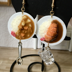 ミニチュア カレーライスとカツカレー・スプーンとお水付きのピアス