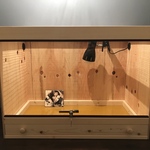 【オーダー】 ケージ 木製 上段アクリル下段引出し 906045 と　杉の棚