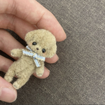 二足歩行　ベージュのトイプードル　モールアート　モールベア 