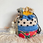 Orga  bag 〜 インド刺繍リボンの丸底巾着バッグ　タッセル付き　フリンジデニム×ドット×トロピカルフラワー
