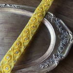 インド刺繍リボン　花　インド刺繍　スパンコール　刺繍リボン　リボン　りぼん　※普通郵便はお届けに1週間近くかかります。お急ぎの方は必ずクロネコヤマトをお選びください