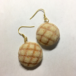 メロンパンのピアス