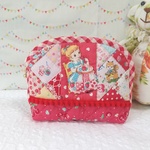 【手作りキット】ボンボンレースのパッチワークポーチ🍓赤