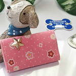 犬の鑑札ケース：ドットと小花(ピンク)
