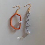 変な形の子たちのアシメピアス* otona orange
