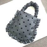 ショルダーバッグ☆最後の1点☆ドット柄　黒　フリルとビーズの華やかバッグ