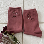 Autumn flower〜手縫い刺繍靴下(大人ピンク)