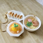ミニチュア 醤油ラーメンと餃子と蟹天津飯3点セット ピアス