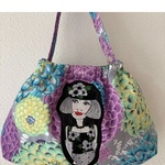 送料込み★ロラライハリス刺繍レディとピンポンマム柄のバッグ
