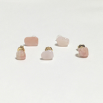 【送料無料】ピンクオパールのひと粒ピアス