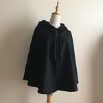 カシミヤウール黒で作ったフードケープ