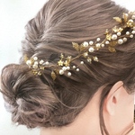 【wedding🕊】【着画あり】パール　シルキーパール　ゴールド　フラワー　ビーズ　リーフ　ヘッドドレス　上品　大人かわいい　結婚式　お呼ばれ　前撮り　