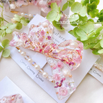 【New】フラワーリボンのヘアクリップ　２点セット　ハンドメイドヘアクリップ　ヘアクリップ　押し花　ハンドメイドレジン　リボン　レジンヘアクリップ　リボンヘアクリップ