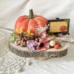 大きな切り株のハロウィンオブジェ