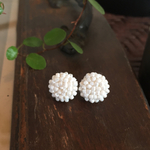 ホワイトカットビーズ•シンプルピアス