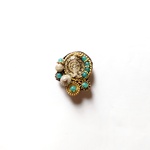 Gold & Emerald Green 　エスニックテイストのビーズ刺繍ブローチ