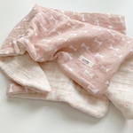 8重ガーゼケット　リボン柄　×淡色カラー　くすみピンク　茶色　女の子　ひざ掛け　ブランケット　春夏　ハンドメイド　プレゼント　出産祝い　出産ギフト　出産準備　