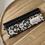 再6）刺繍リボンフラットペンケース