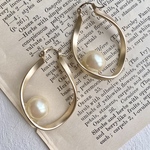 pearl 大ぶりピアス