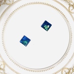 グリーン螺鈿とブルースクエアピアスイヤリングGreen Mother-of-pearl Blue Square pierced earrings【1490】　秋　ピアス　#秋色　男性の方にもおすすめ