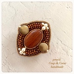 Almond アーモンド　〜Coup de Coeur 〜ビーズ刺繍ブローチ