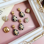 2点【リクエストありがとう！】♥上品♪♪ゴージャスな揺れる手描きのダルメシアン❥中心もりこ♡仕立て❥ピアス/イヤリング